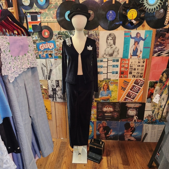 🖤Vintage 1990s Black Leather Calvin Klein Wallet🎼 - Picture 6 of 6